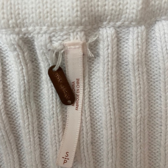 Free People Set - Picture 5 of 9